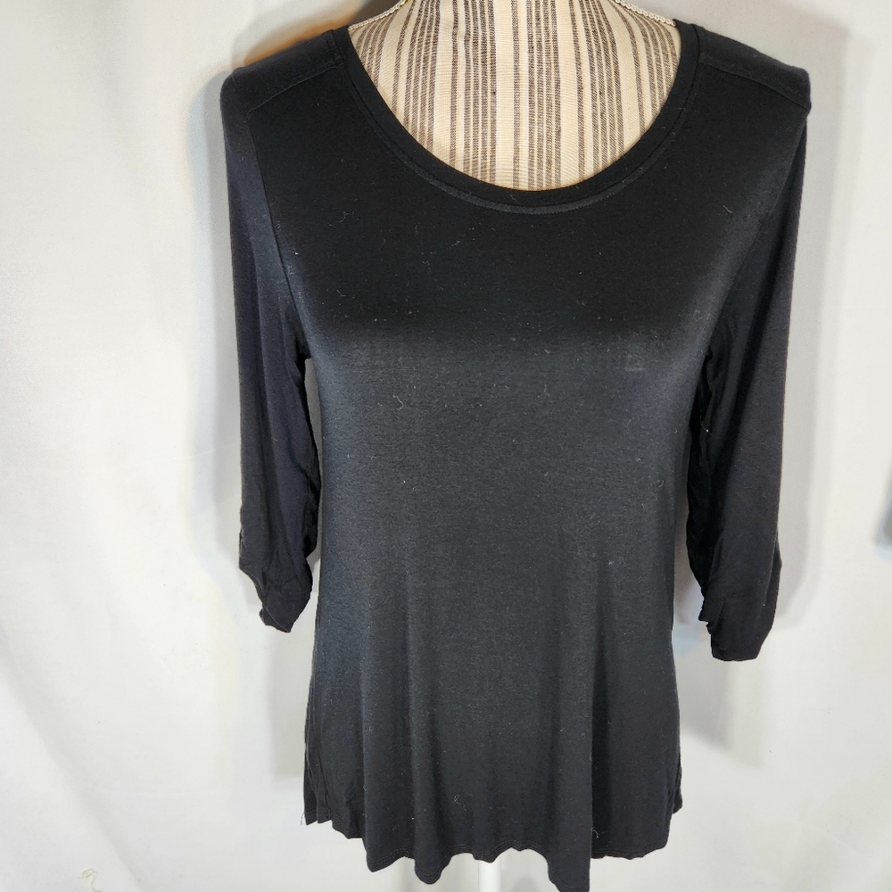 cable & gauge Black Long Tab Sleeve Top Size Small